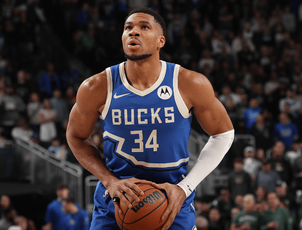 关于雄鹿球员伤愈归来，球队整体实力增强的信息