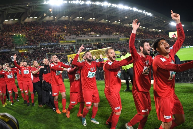 开云体育-关于南特建功主场，球迷欢呼庆祝胜利到手的信息