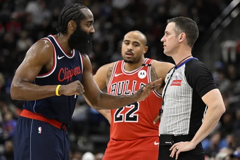 关于快船队总经理公开解释交易计划的信息 关于快船队总经理公开解释交易计划的信息