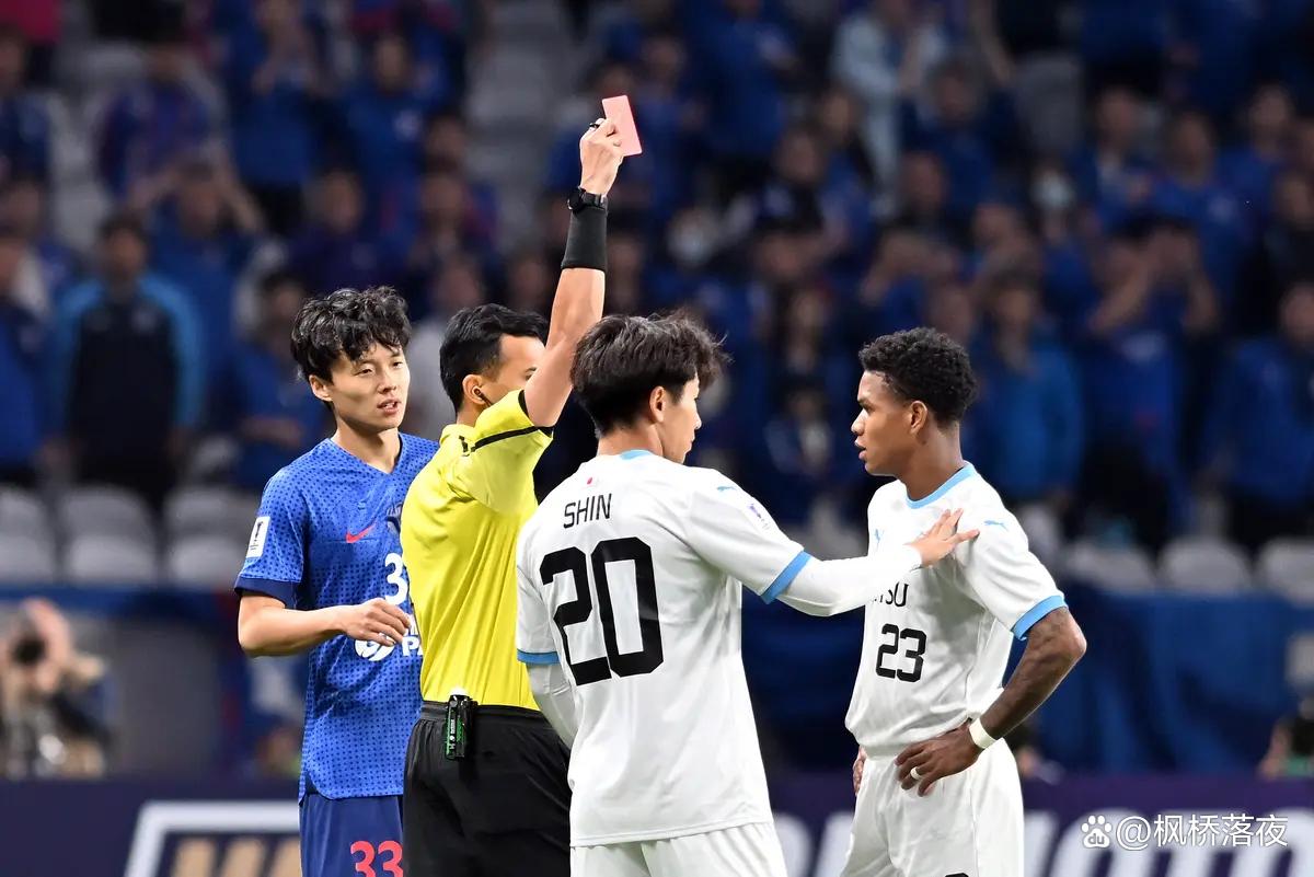 阿曼球队在亚冠赛场击败强敌，夺得胜利