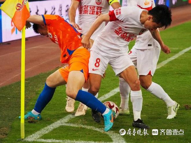 包含鲁能迎来主场大战亚泰,力争保持不败记录的词条 包含鲁能迎来主场大战亚泰,力争保持不败记录的词条