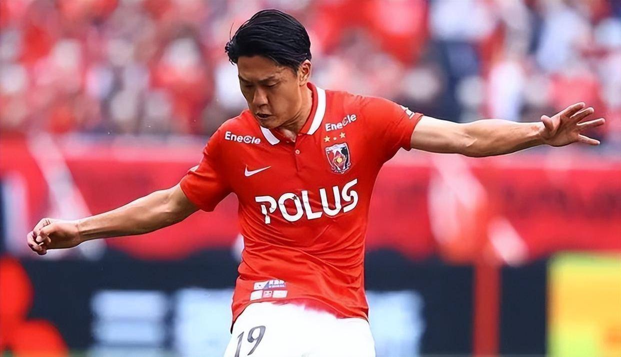 包含浦和红钻保持连胜，期待在亚冠中创造更大奇迹的词条