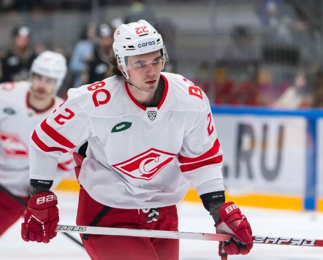 丽江老将闪光,攻入关键进球帮球队取胜的简单介绍 丽江老将闪光,攻入关键进球帮球队取胜的简单介绍