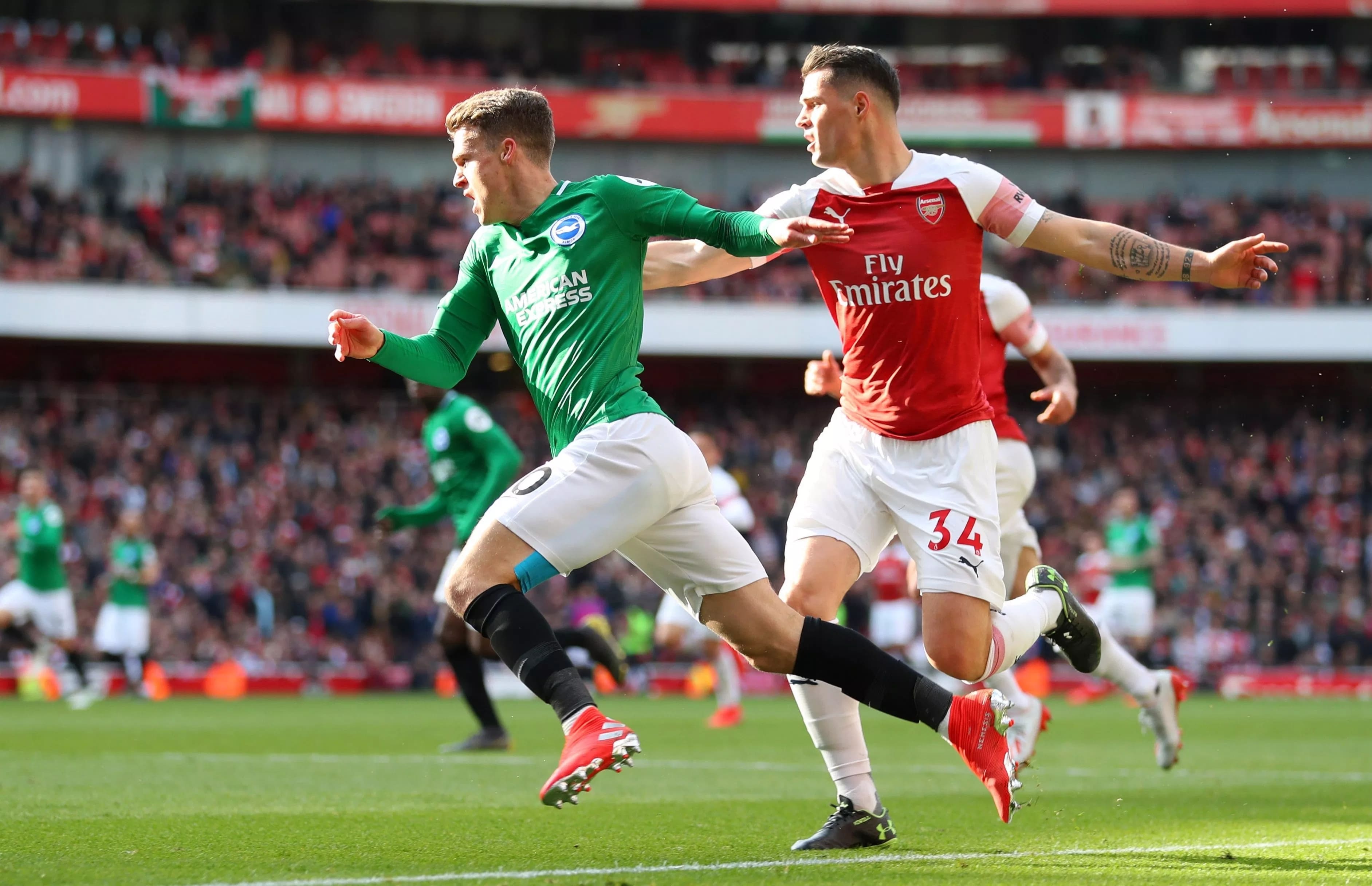 猛龙背靠背取胜！劳里为球队稳住阵脚