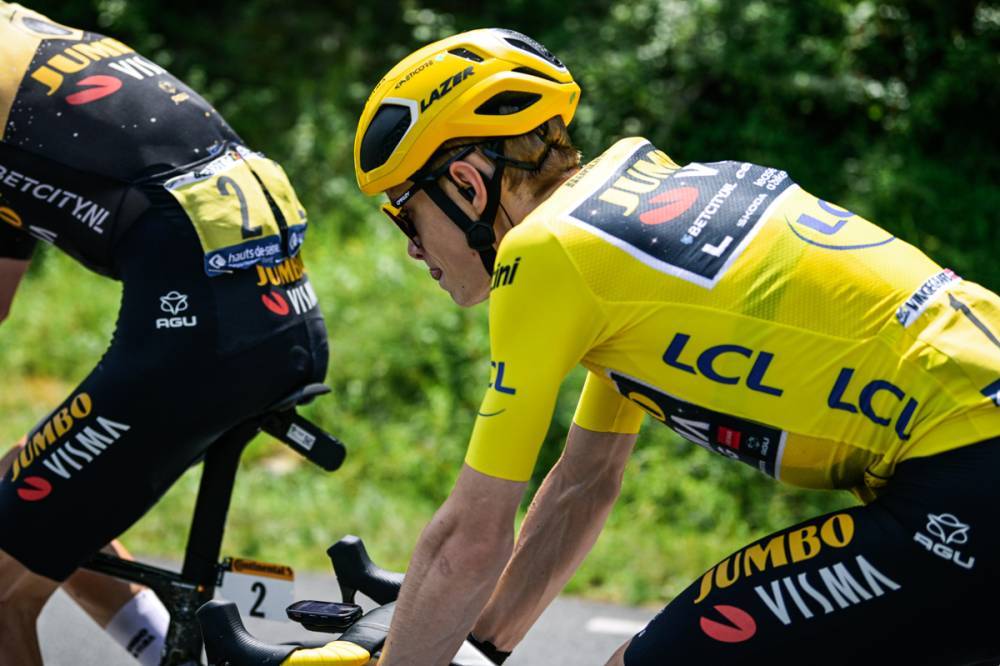 山地自行车赛中,意大利选手突围夺冠 山地自行车赛中,意大利选手突围夺冠