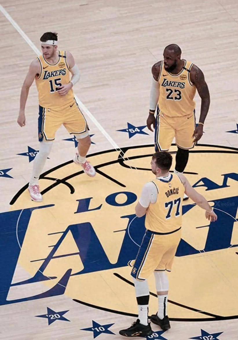 尼克斯队在主场以105比98战胜热火，取得两连胜