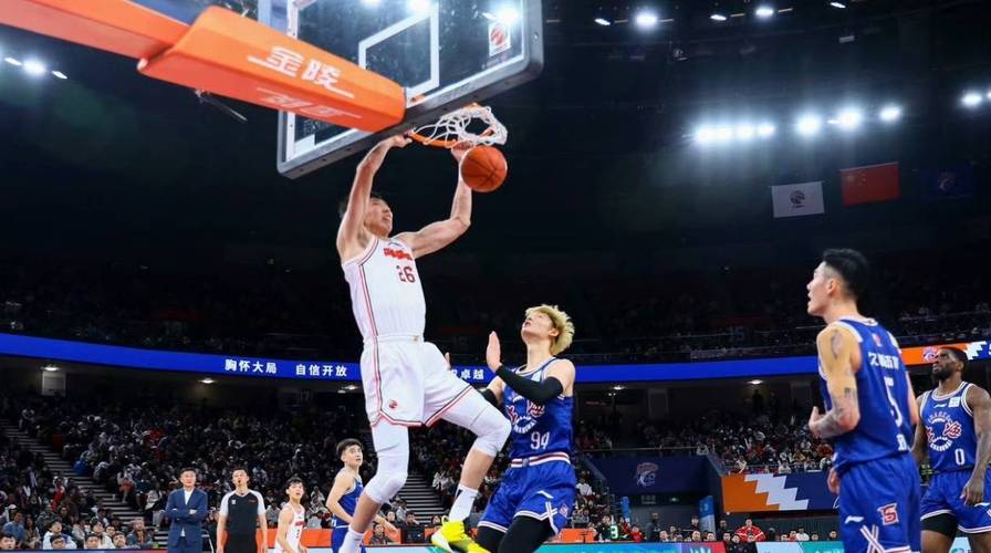 北美巡回赛：球队巅峰对决看点十足