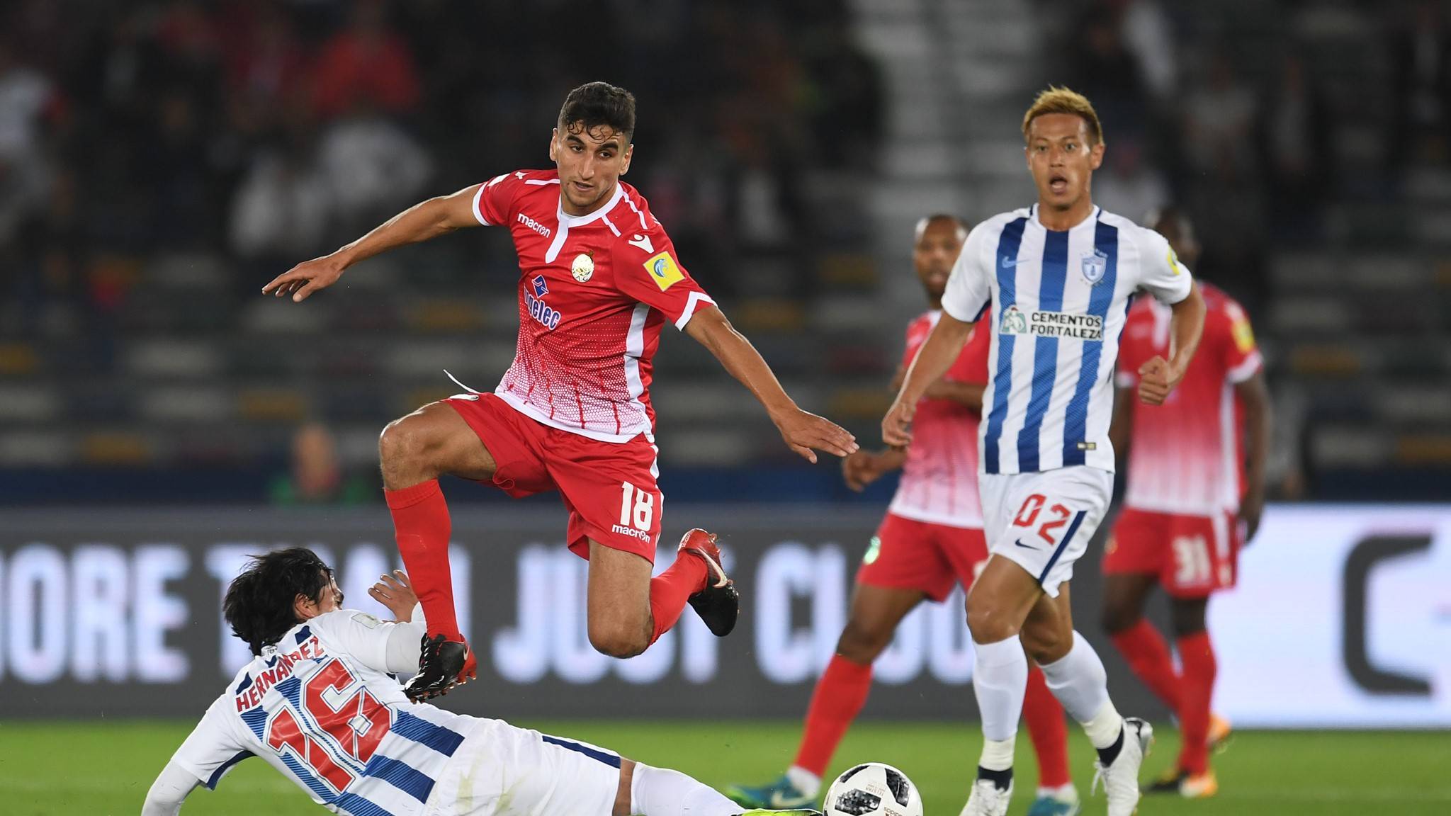 爆发力十足的比赛中,球队们为荣誉而战的简单介绍 爆发力十足的比赛中,球队们为荣誉而战的简单介绍