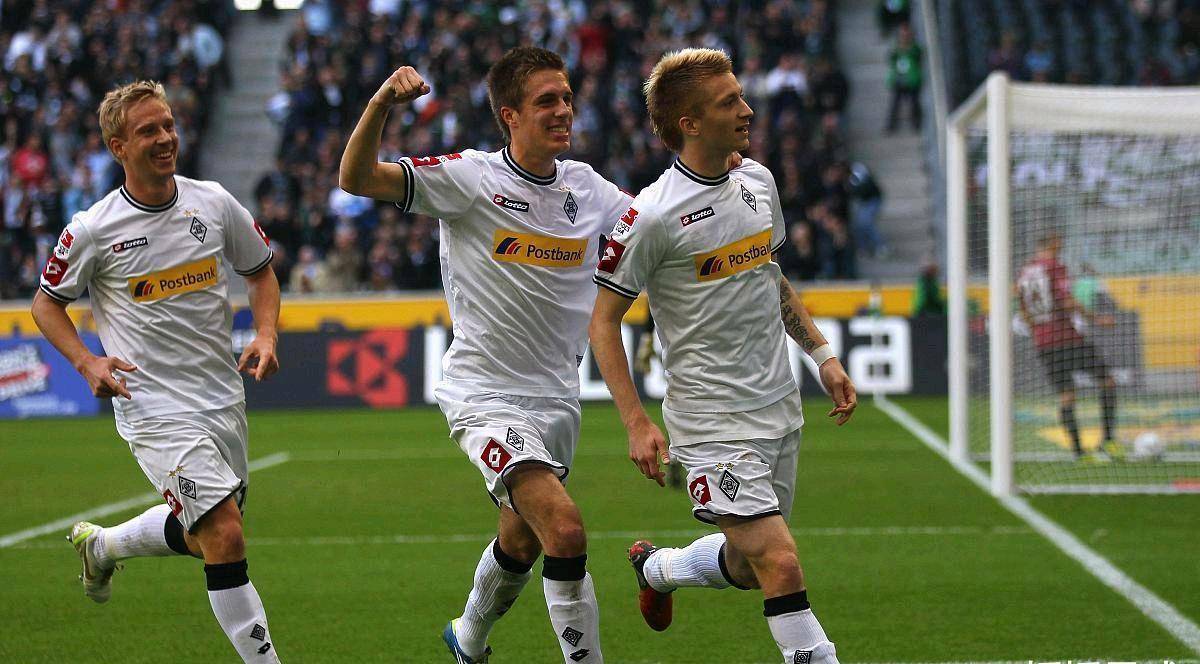 斯图加特阵中新援表现出色,赢得球迷好评 斯图加特阵中新援表现出色,赢得球迷好评