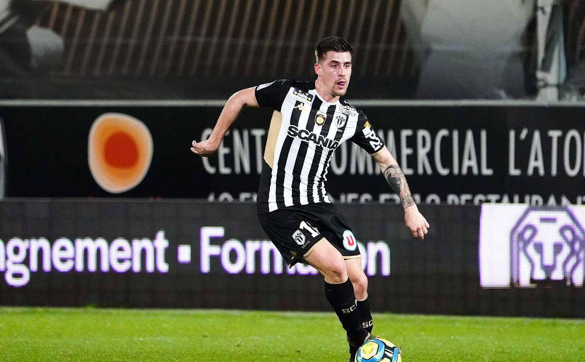 摩纳哥主场击败昂热,终结颓势 摩纳哥主场击败昂热,终结颓势