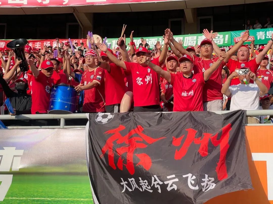 点燃热血激情,球队夺得宝贵胜利 点燃热血激情,球队夺得宝贵胜利