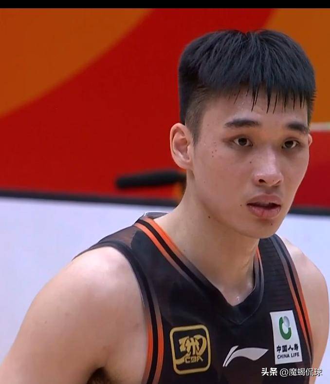 牡丹江男篮防守不力,遭遇失利困境 牡丹江男篮防守不力,遭遇失利困境