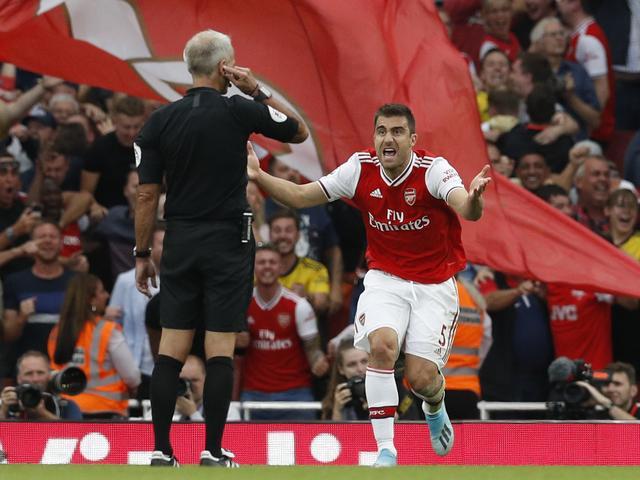 开云体育app-哈特普尔客场逼平沃特福德，保级压力依旧沉重