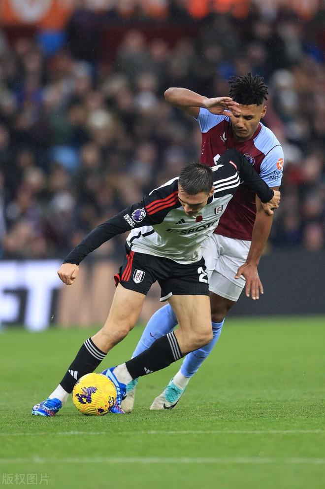 那不勒斯客场不敌维罗纳，遭遇两连败的简单介绍