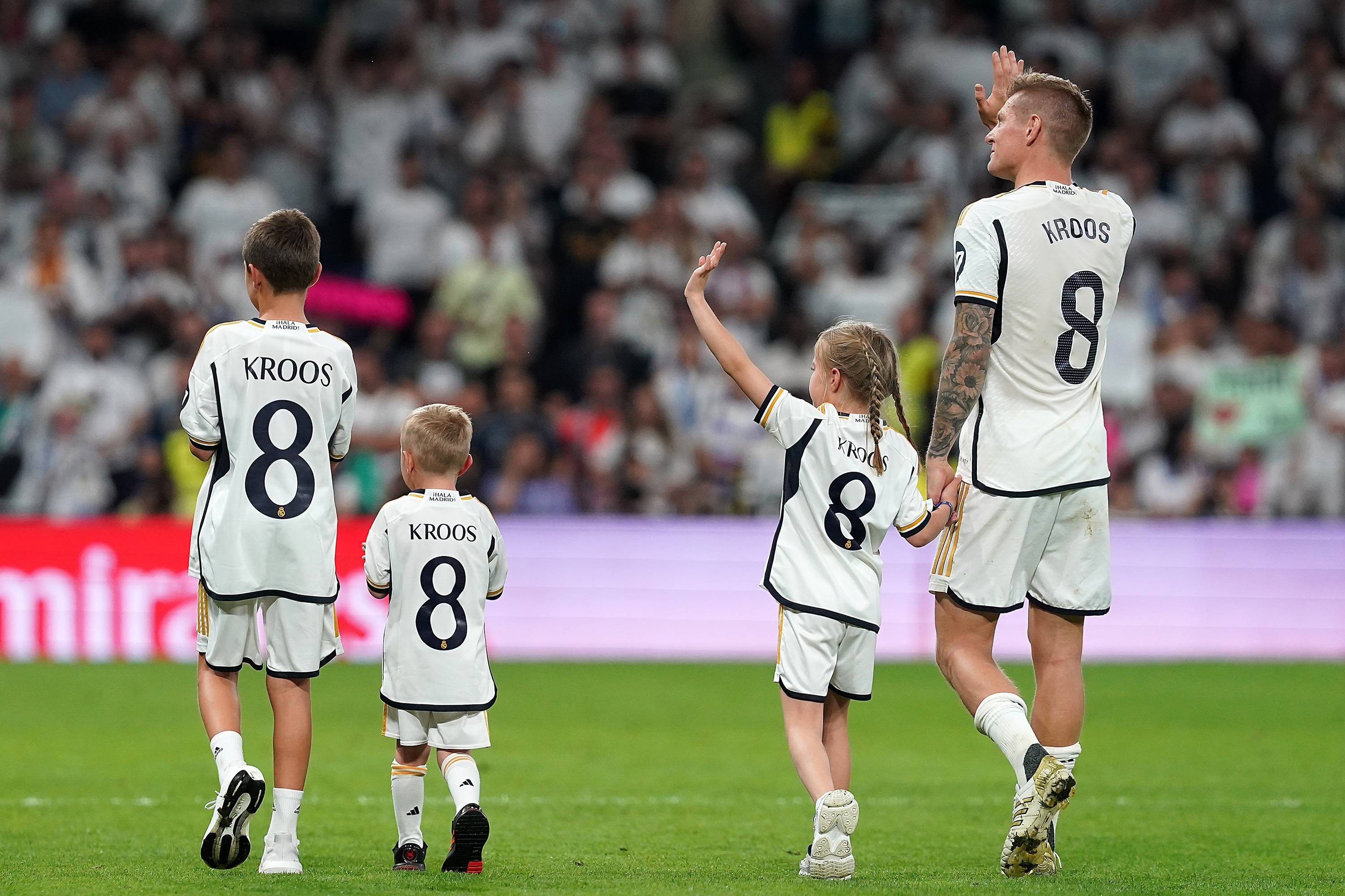 开云体育官网-包含皇马客场惨败，全队体能疲敝战绩堪忧的词条