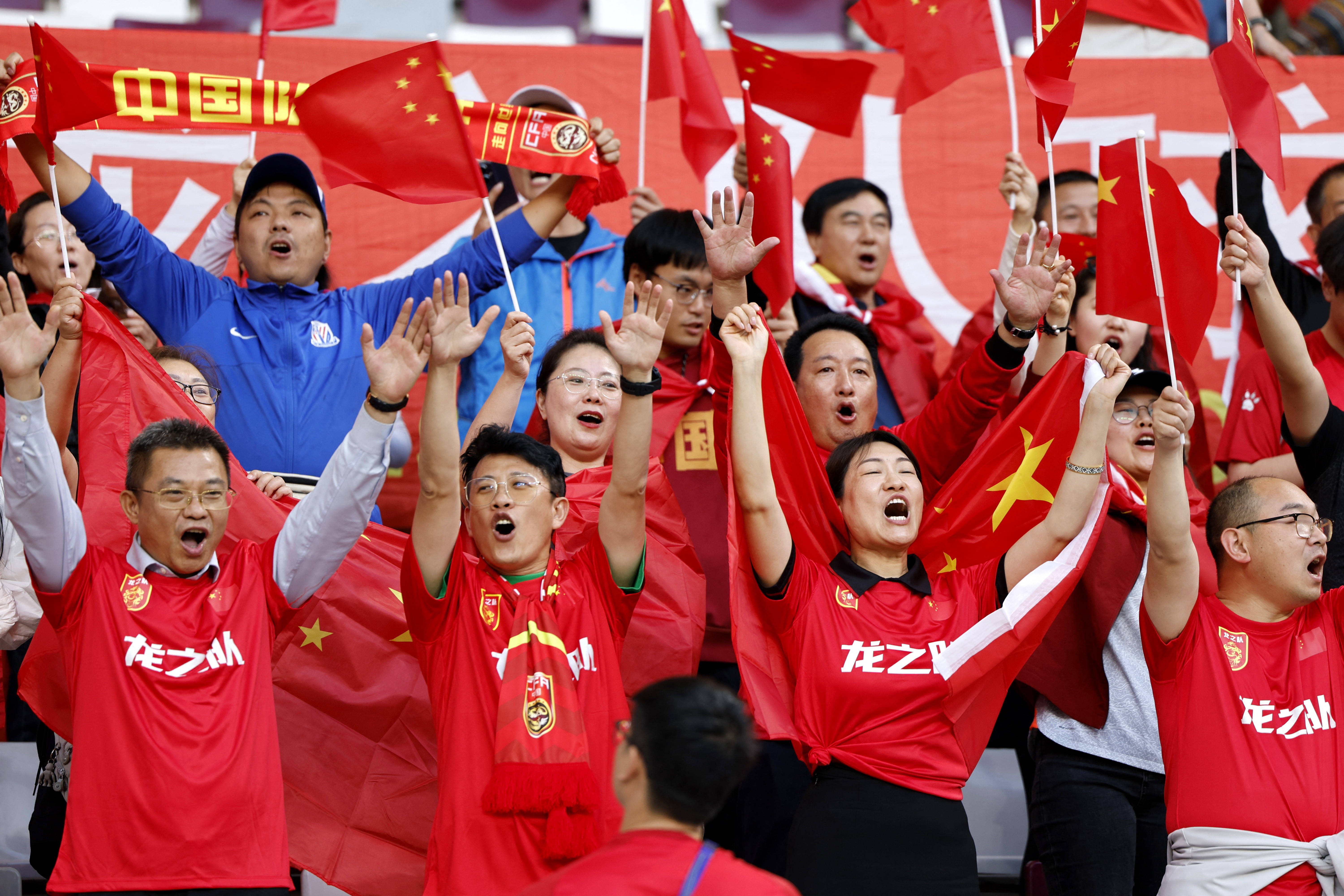 足球比赛彩票热销，球迷热情参与的简单介绍