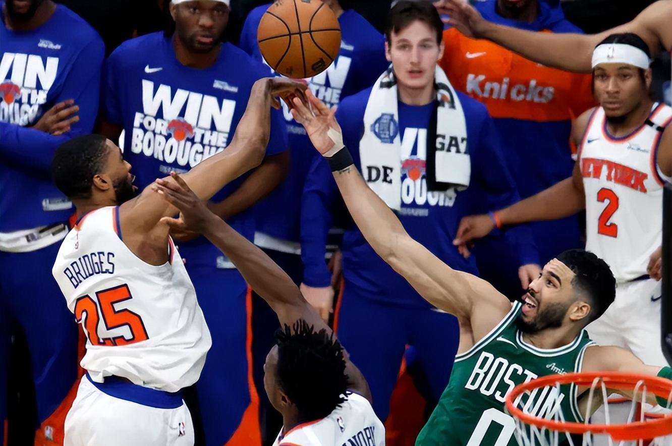 猛龙擒灭尼克斯，西亚卡姆暴力闪耀砍下25+，巩固全队铁血防守