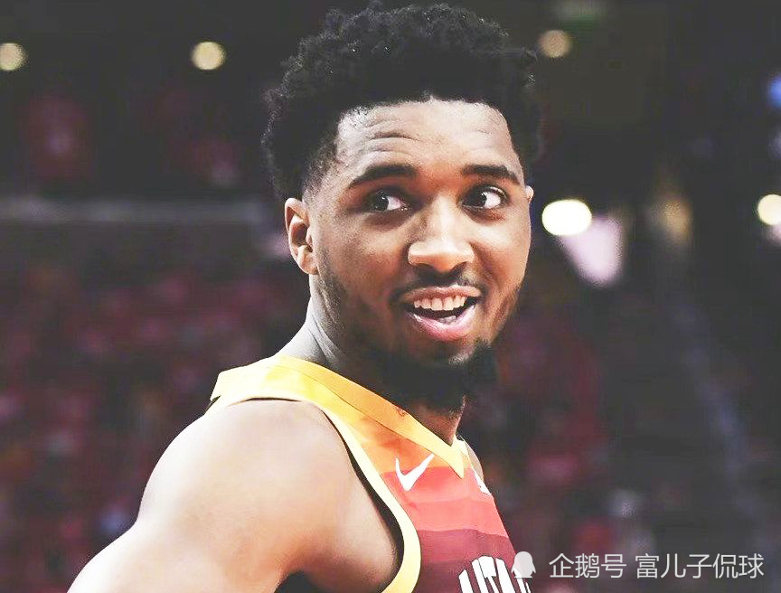 太阳逆袭爵士，赢得比赛宝座